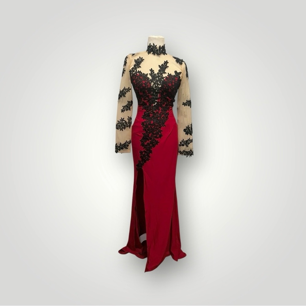 IZIDRESS Red and Black Lace Longsleeve Gown Victorian Goth Style